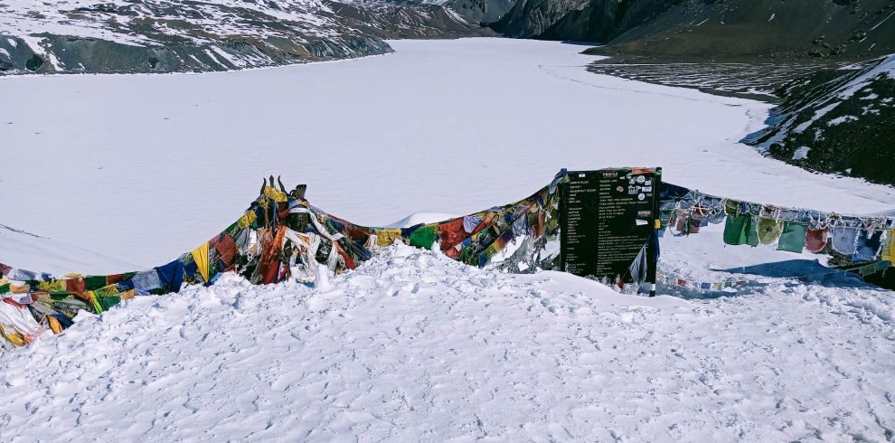 tilicho lake photo
